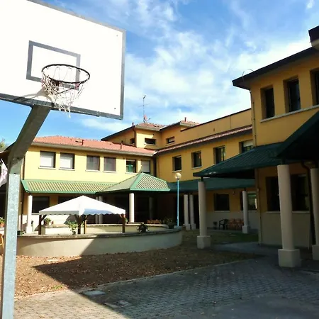 Otel Ostello Due Torri San Sisto 3*
