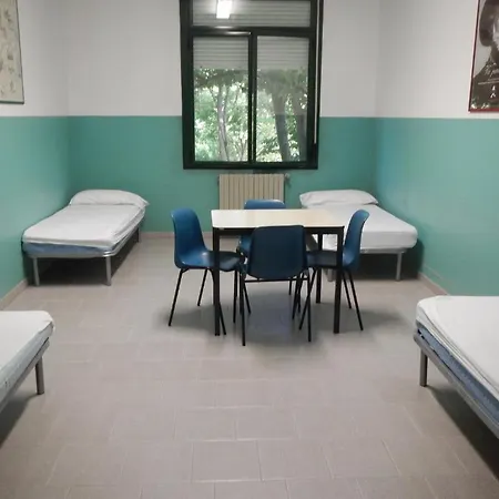 بيت شباب Ostello Due Torri San Sisto *