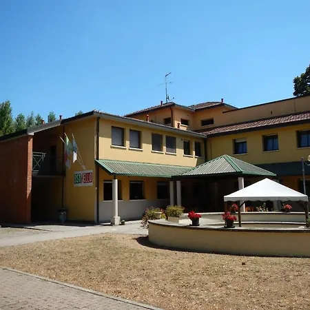 Otel Ostello Due Torri San Sisto Bolonya