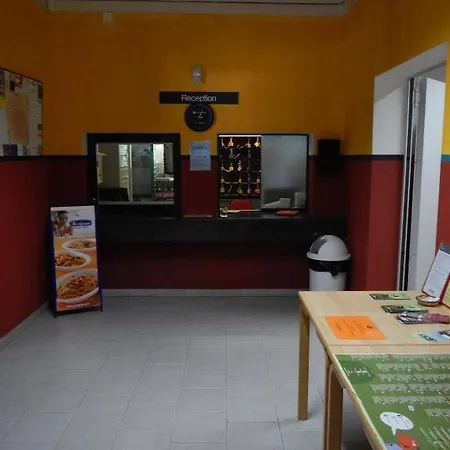 Otel Ostello Due Torri San Sisto Bolonya