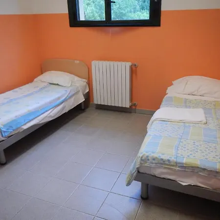 Ostello Due Torri San Sisto Otel Bolonya